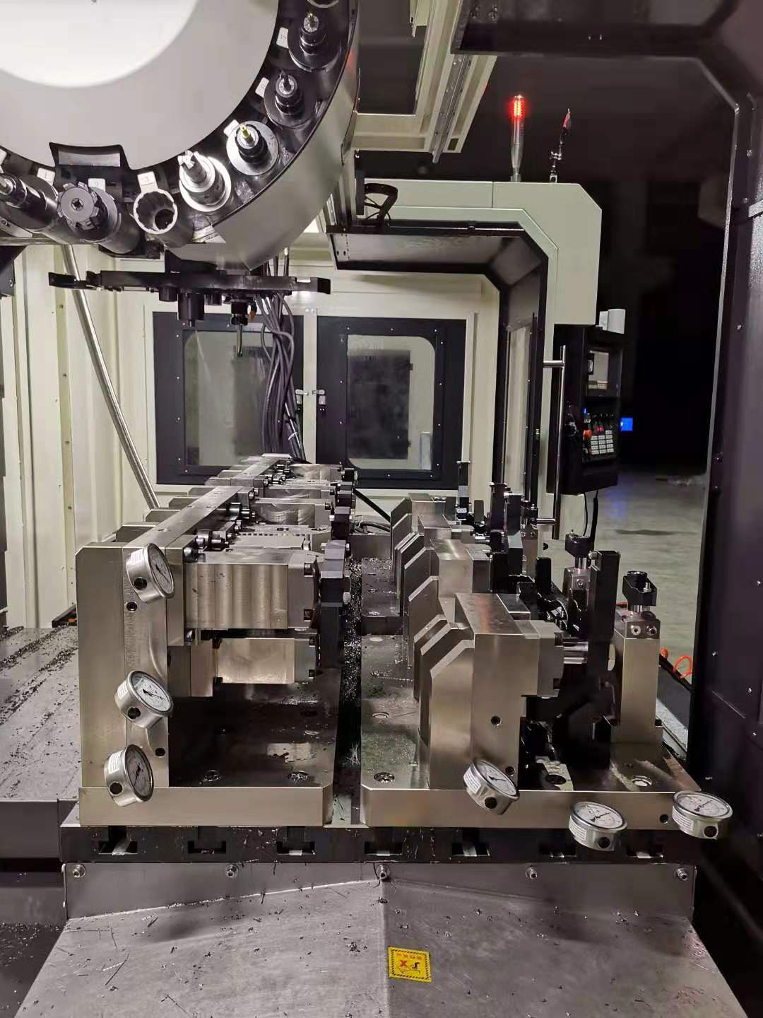 液压夹具